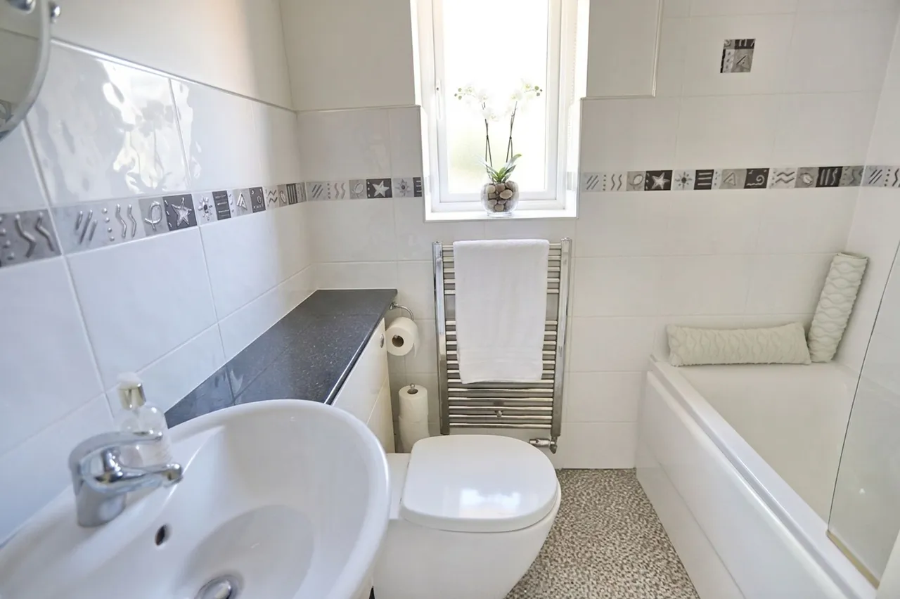 Butterstile Close, Prestwich, M25, photo 20