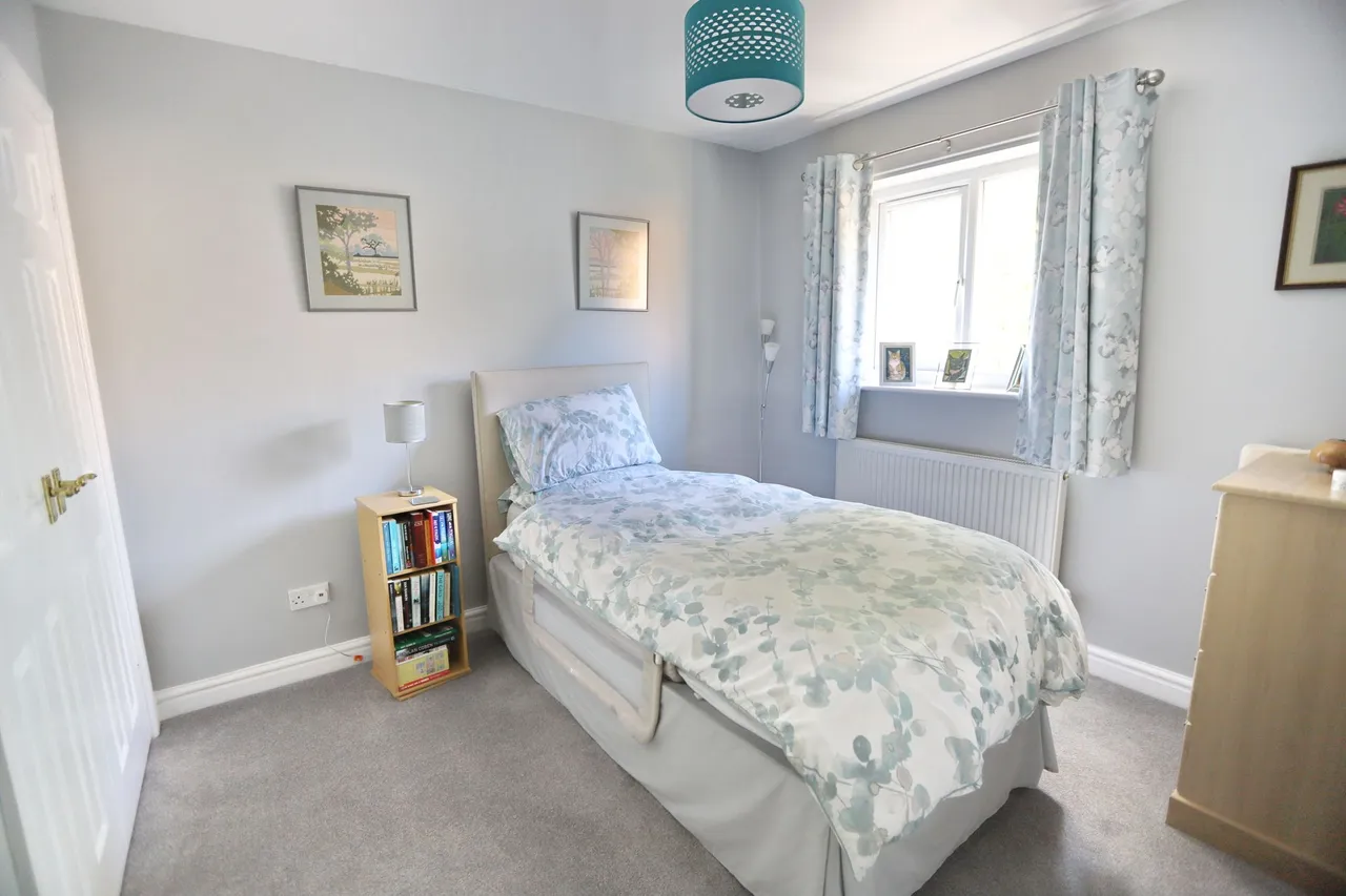 Butterstile Close, Prestwich, M25, photo 18