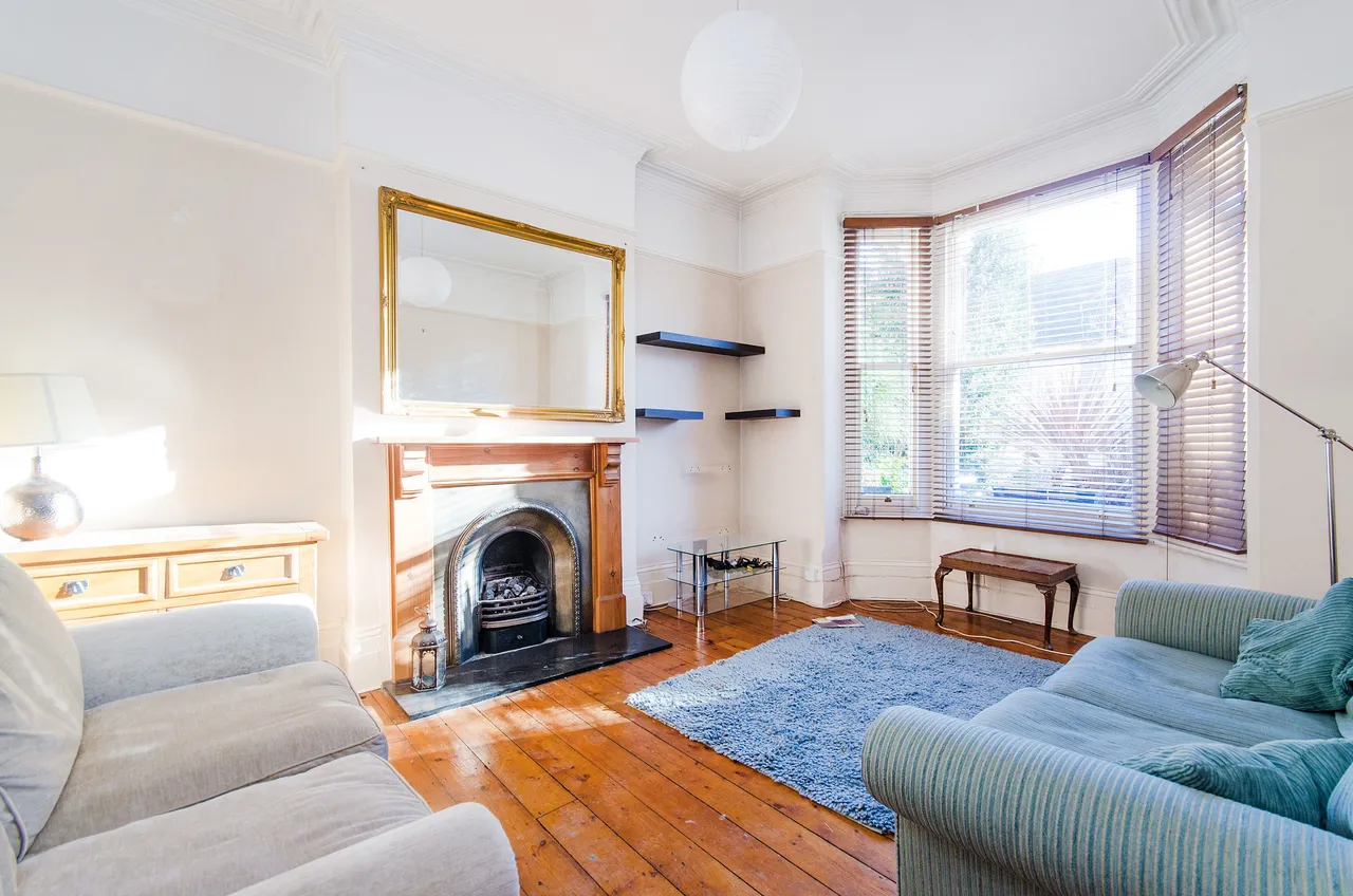 1 bed flat to rent — 3 The Park, London