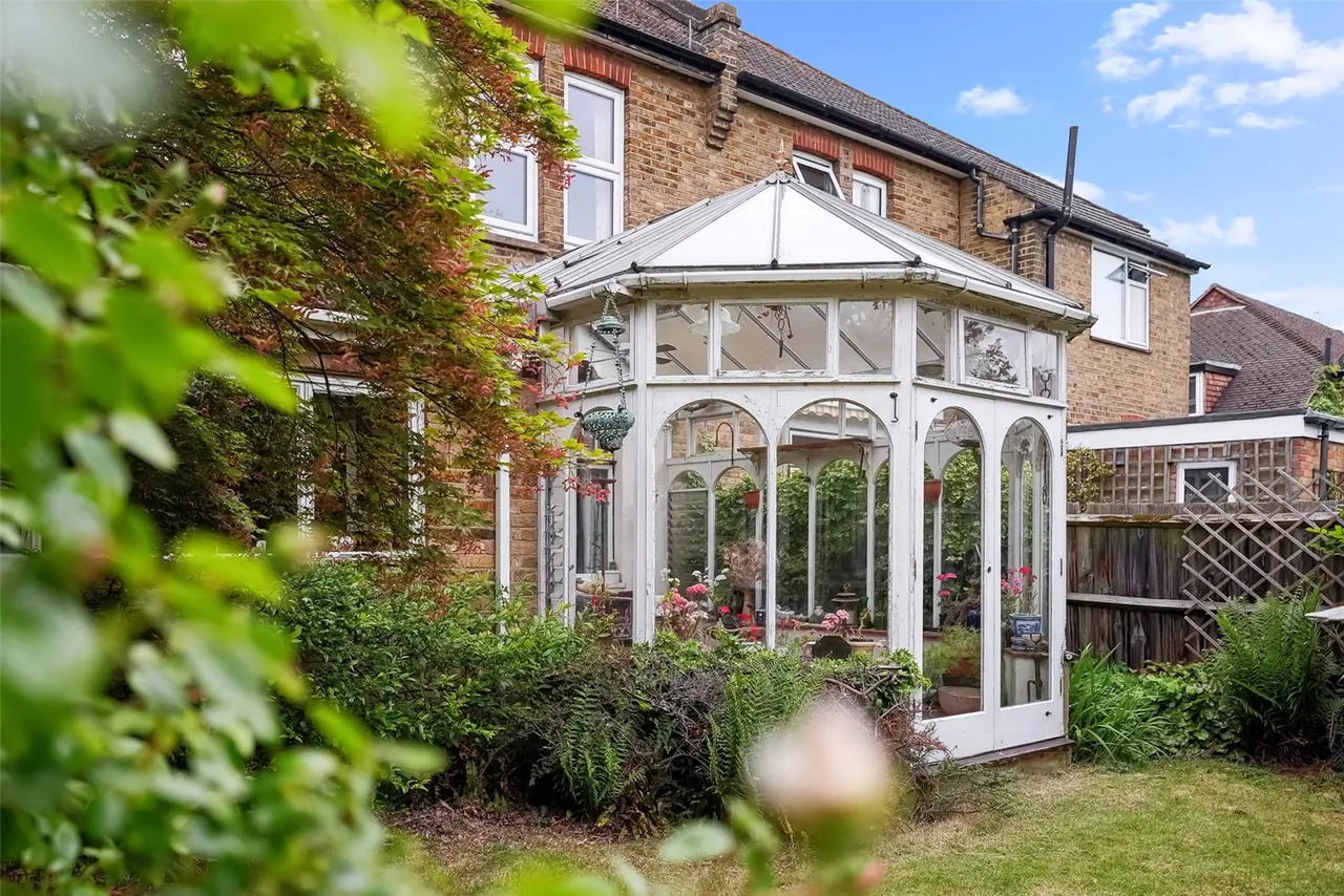 Nightingale Road, Hampton, TW12 3HU, photo 16