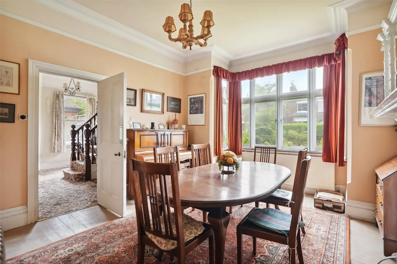 Nightingale Road, Hampton, TW12 3HU, photo 9
