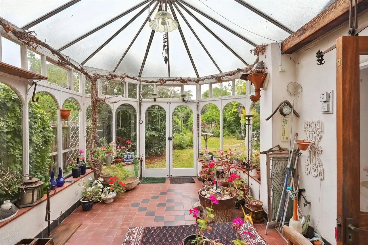 Nightingale Road, Hampton, TW12 3HU, photo 14