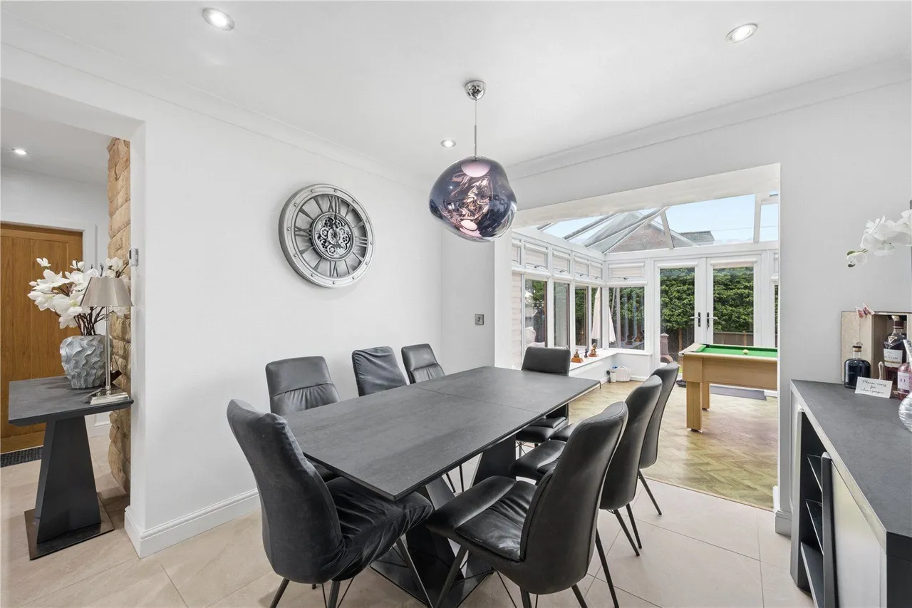 Milton Court, Wakefield, WF3, photo 38