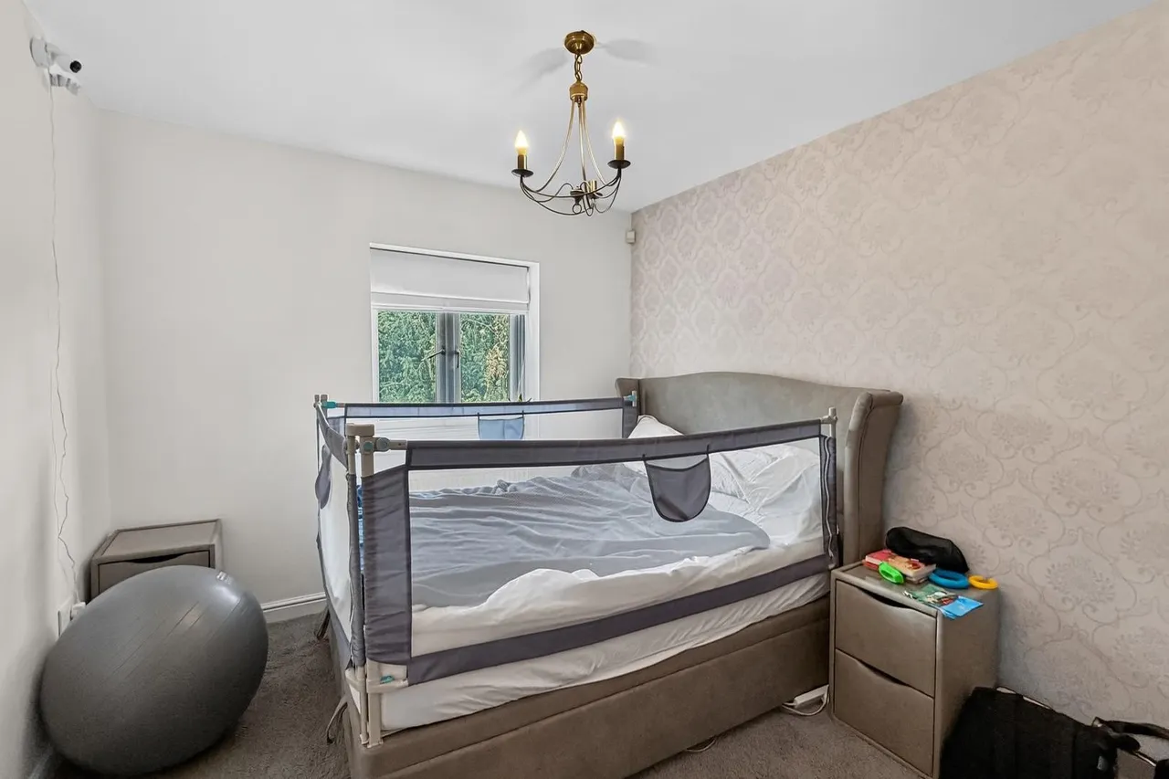 Rosefinch Road, Altrincham, Cheshire WA14 5YB, photo 8