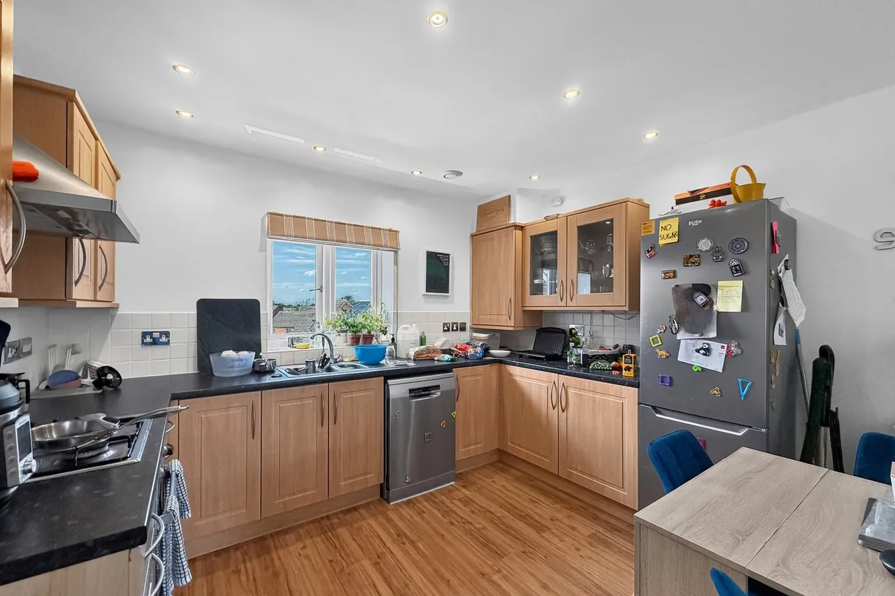Rosefinch Road, Altrincham, Cheshire WA14 5YB, photo 5