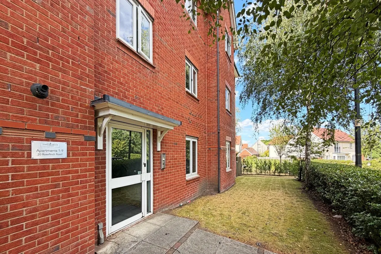 Rosefinch Road, Altrincham, Cheshire WA14 5YB, photo 21