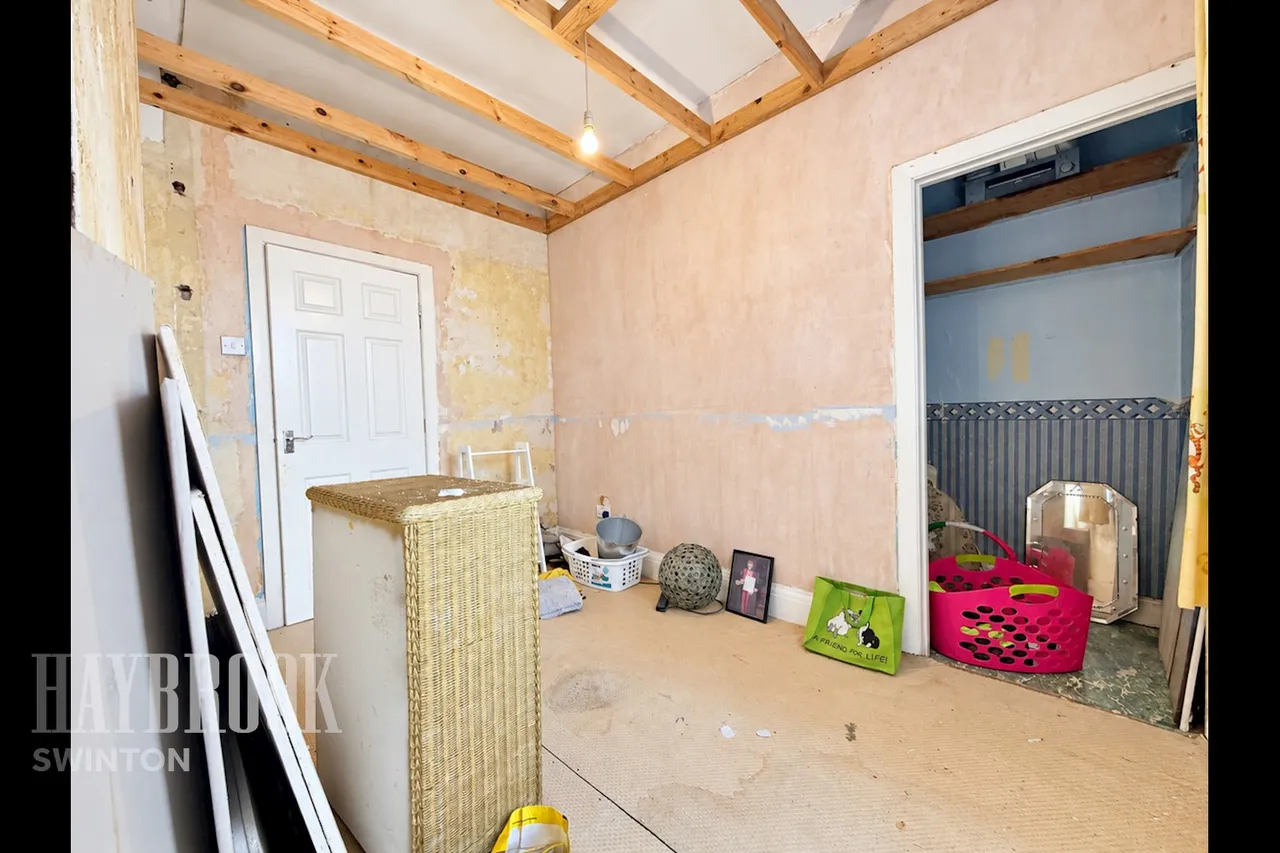 Kilnhurst Road, Rawmarsh, photo 16