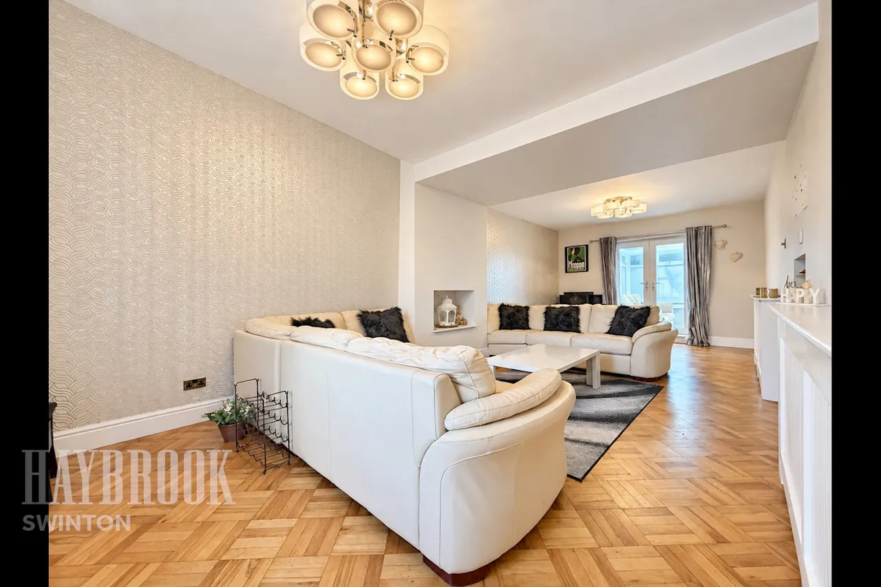 Kilnhurst Road, Rawmarsh, photo 3