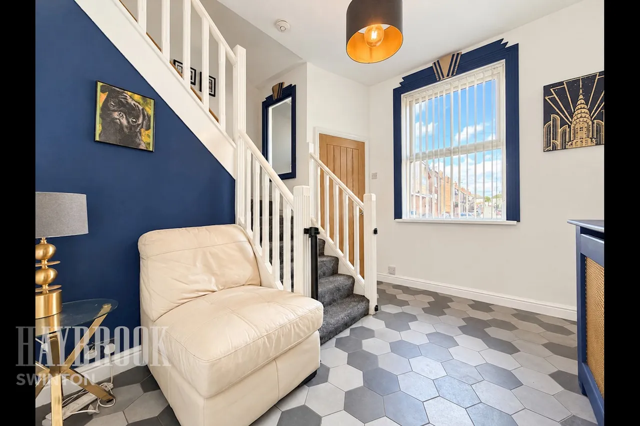 Kilnhurst Road, Rawmarsh, photo 2