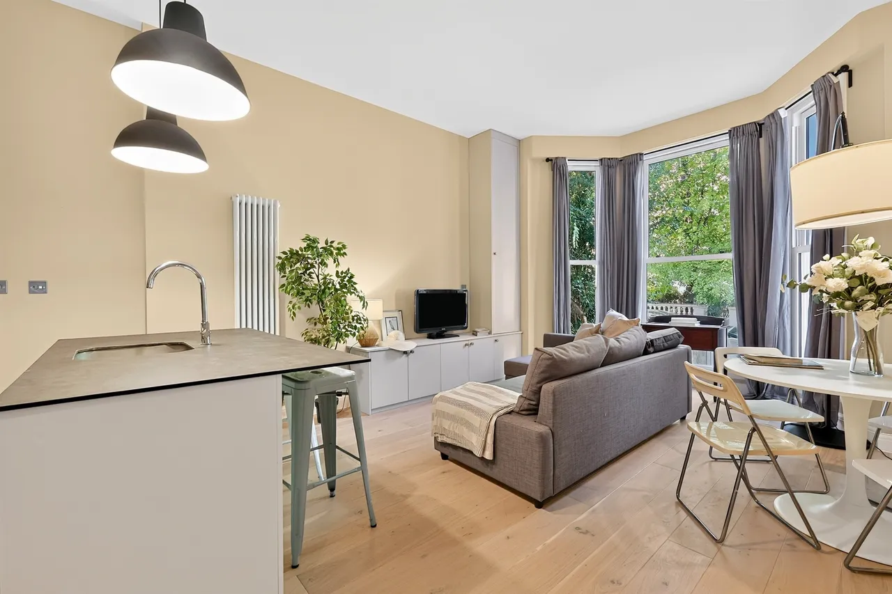 Elsham Road, London, W14, photo 4