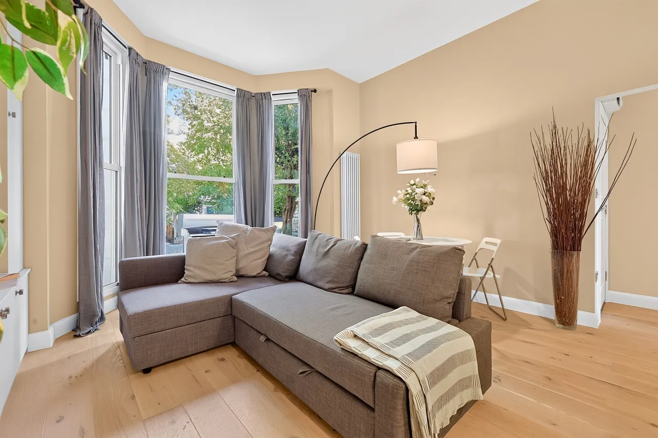 Elsham Road, London, W14, photo 9
