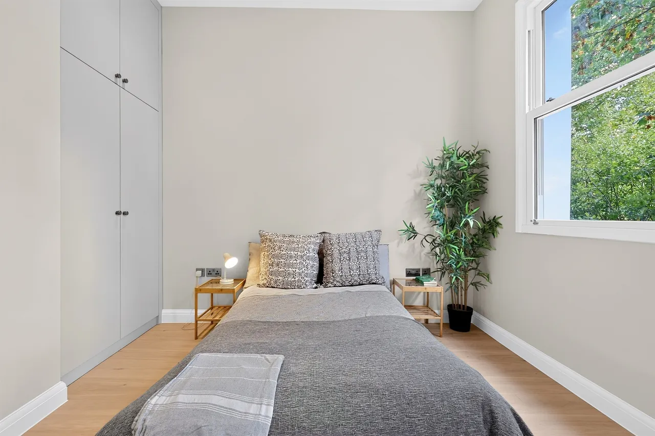 Elsham Road, London, W14, photo 18