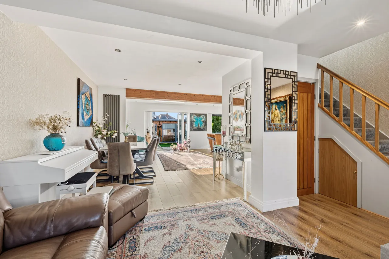 Ravenswood Avenue, Surbiton, KT6, photo 8