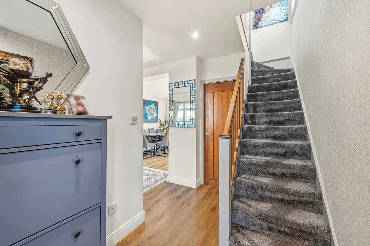 Ravenswood Avenue, Surbiton, KT6, photo 10