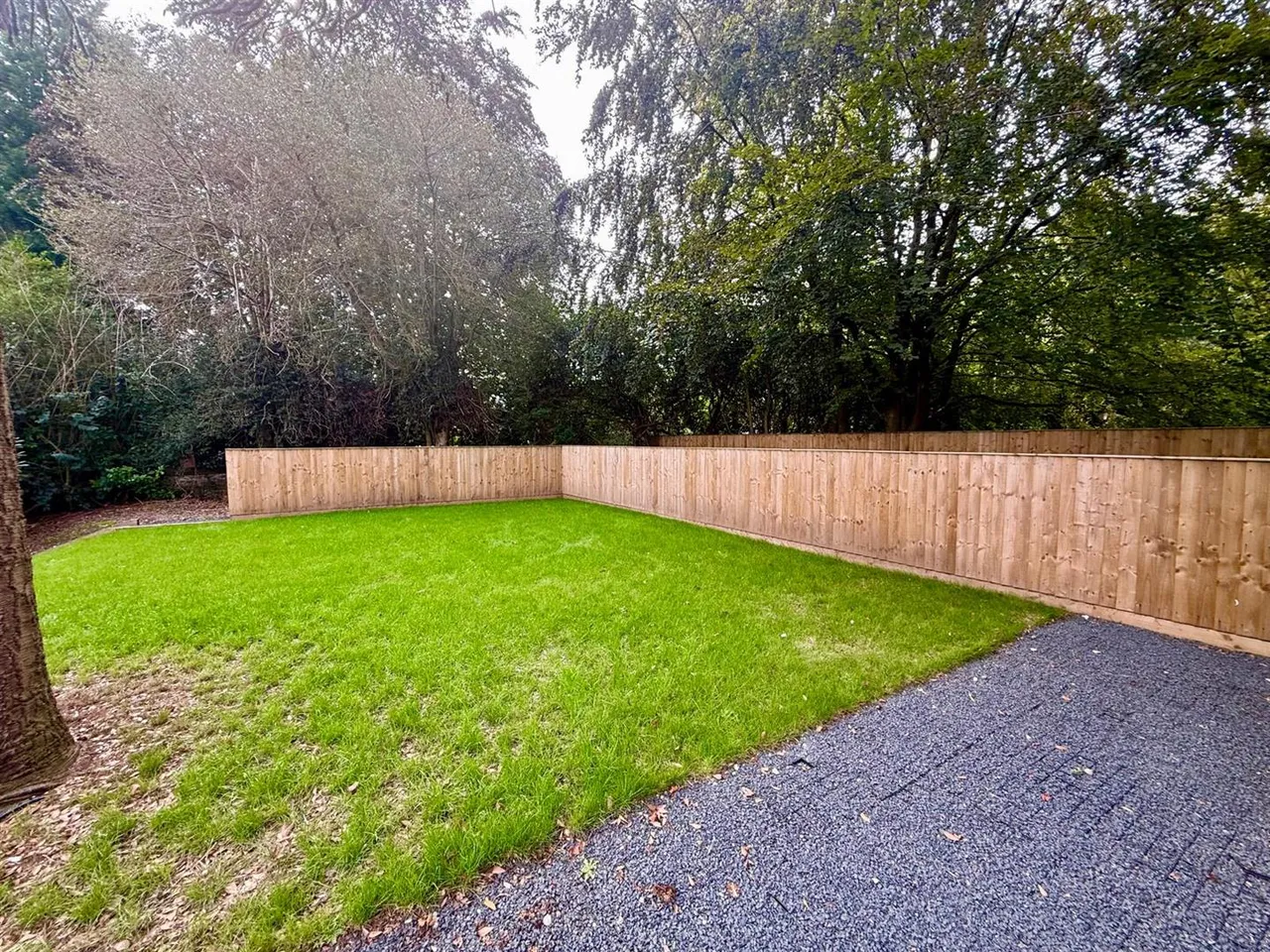 Prestbury Road, Macclesfield, SK10, photo 14