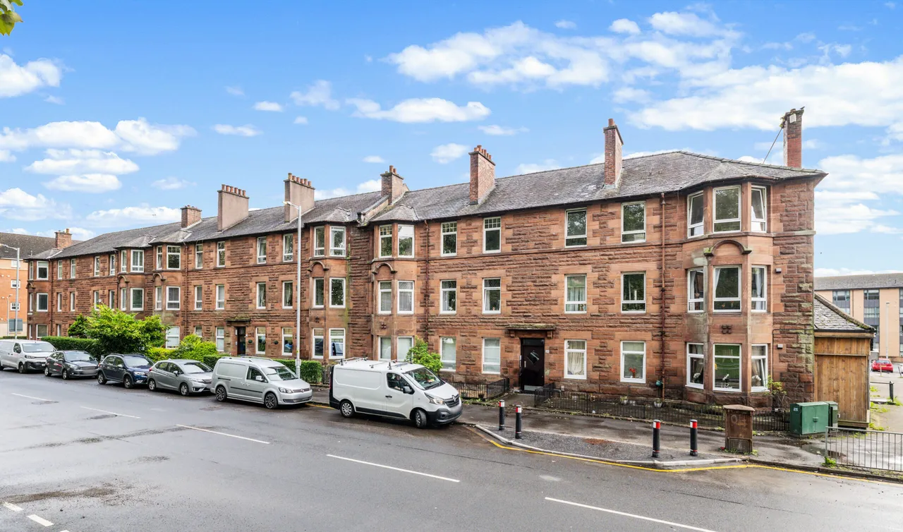 3 bed flat for sale, Pleasance Street, Shawlands, G43