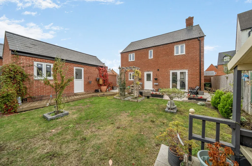 Hexham Street, Towcester, NN12, photo 2