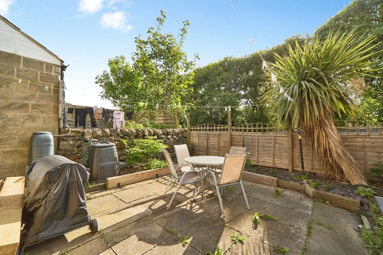 Rockfield Terrace, Yeadon, Leeds, photo 4