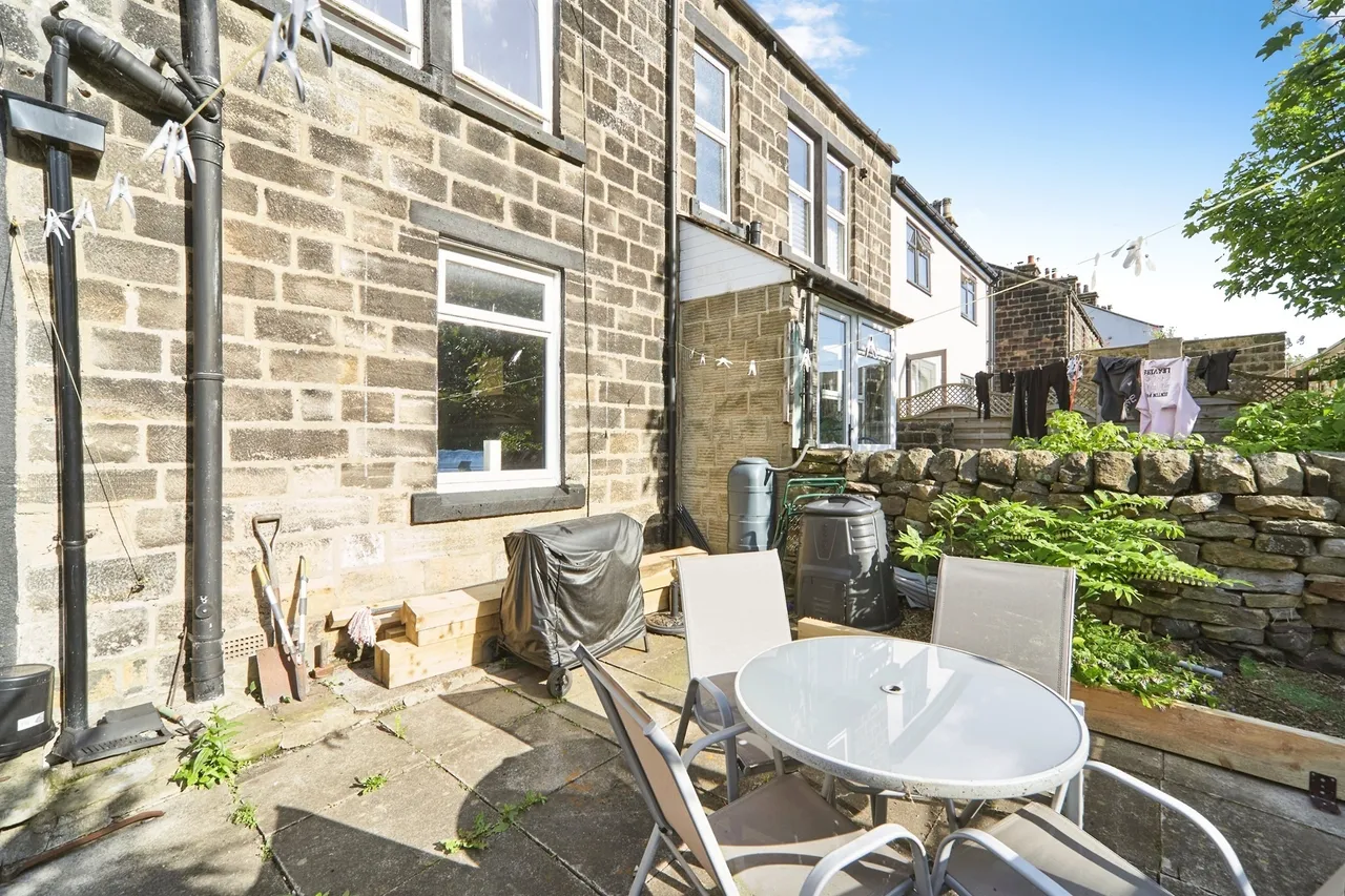 Rockfield Terrace, Yeadon, Leeds, photo 6