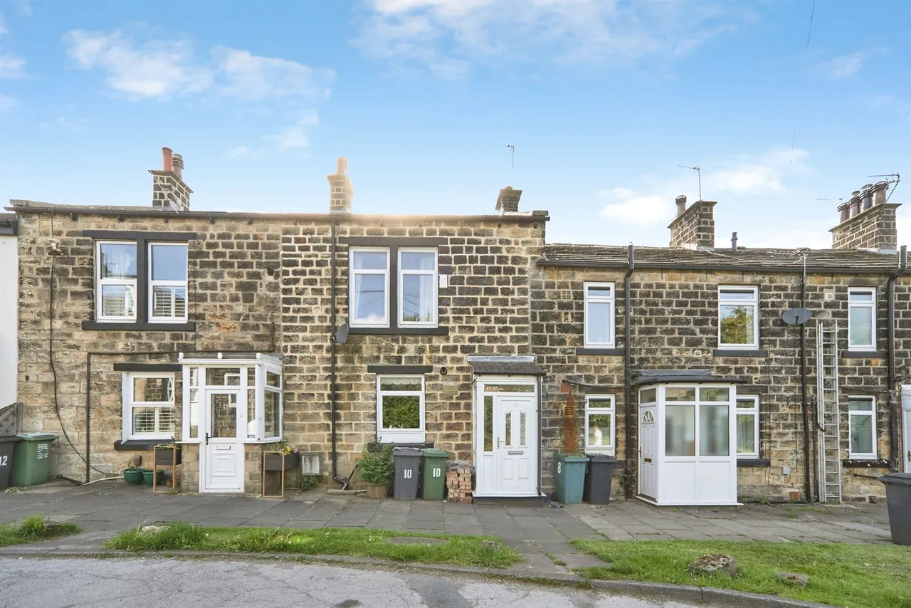 3 bed house for sale — Rockfield Terrace, Yeadon, Leeds