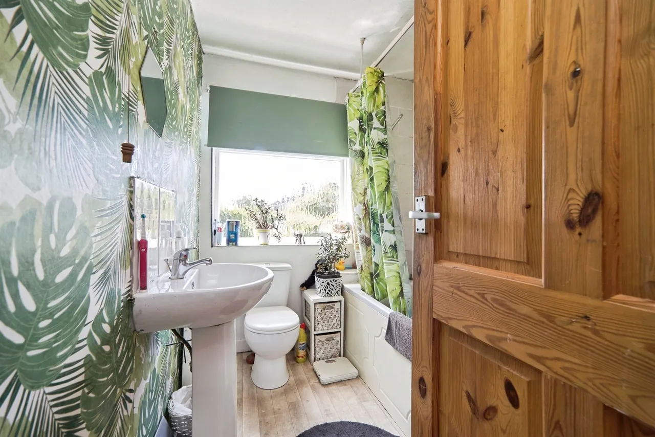 Sandmoor Close, Thornton, BRADFORD, photo 10