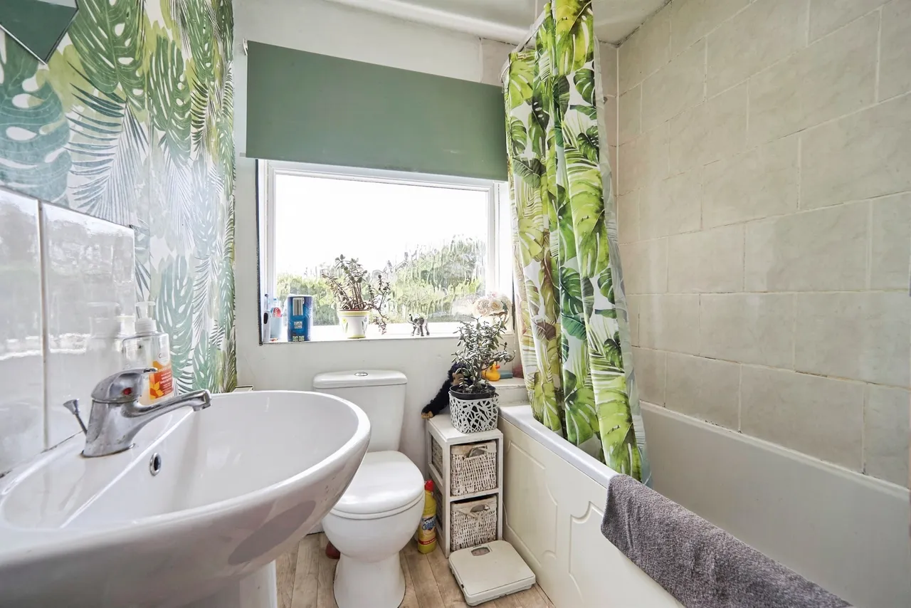 Sandmoor Close, Thornton, BRADFORD, photo 11