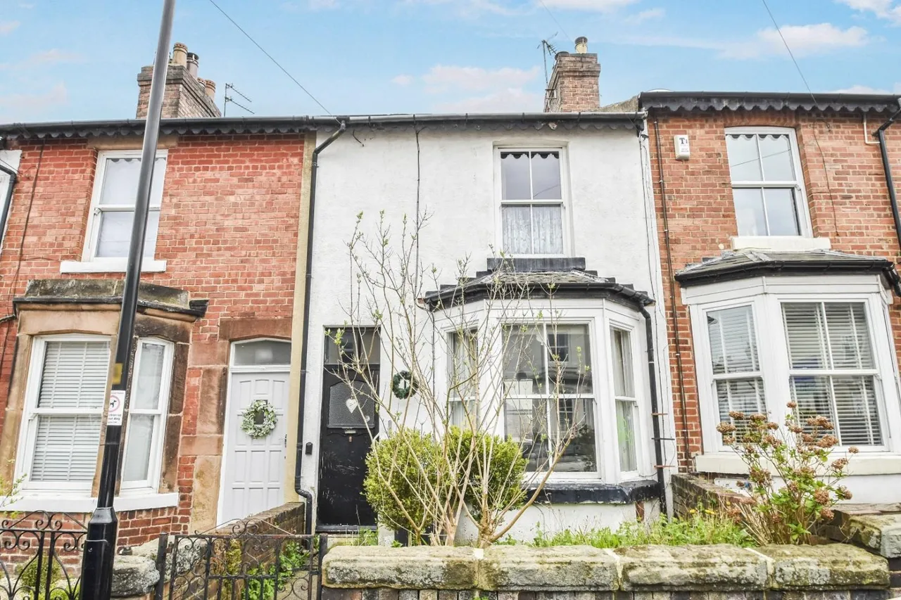 2 bed house for sale — Mount Street, Harrogate