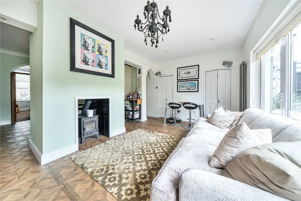Recreation Avenue, Leigh-on-Sea, Essex, SS9, photo 11