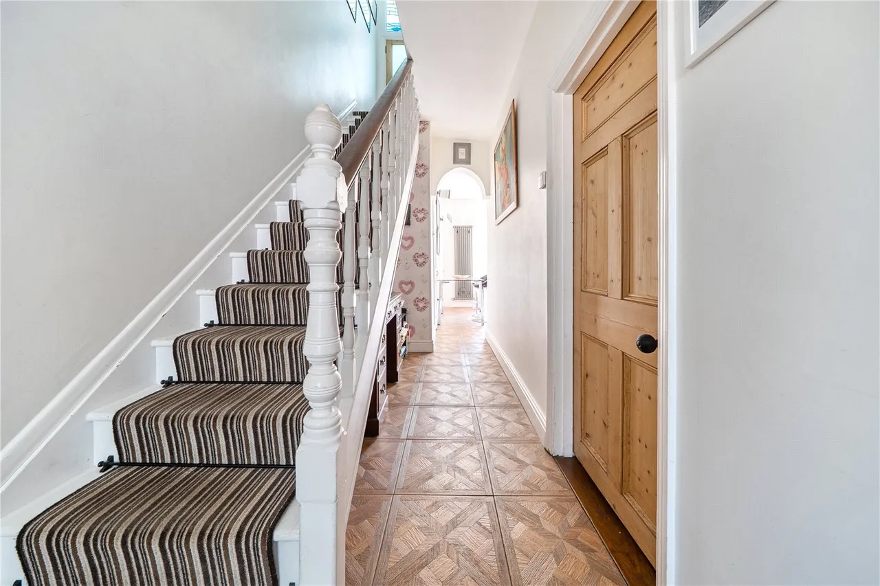 Recreation Avenue, Leigh-on-Sea, Essex, SS9, photo 5