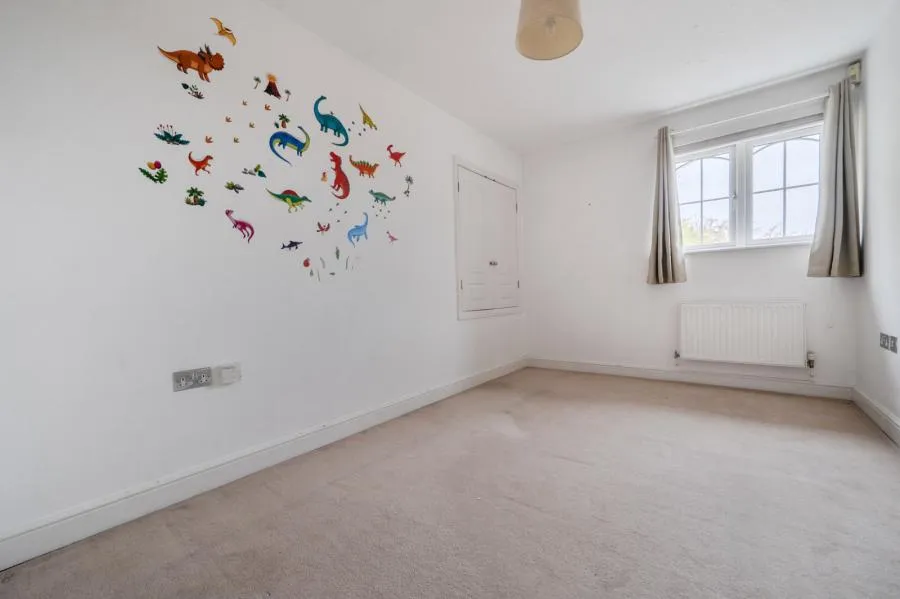 North Street, Winkfield, SL4, photo 6