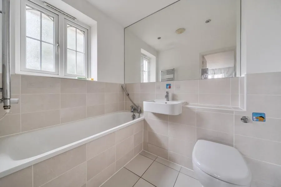 North Street, Winkfield, SL4, photo 7