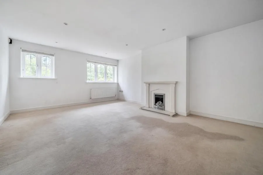 North Street, Winkfield, SL4, photo 2