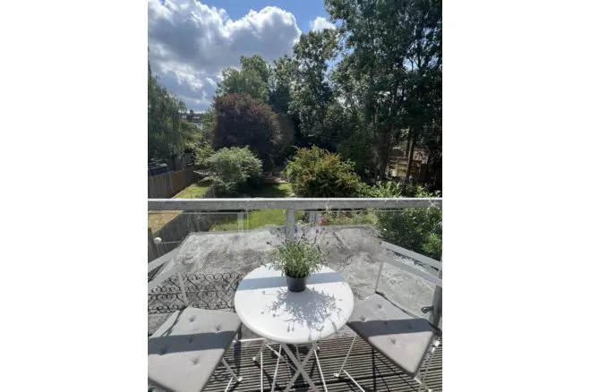 2 bed flat for sale — Dunstans Road, East Dulwich