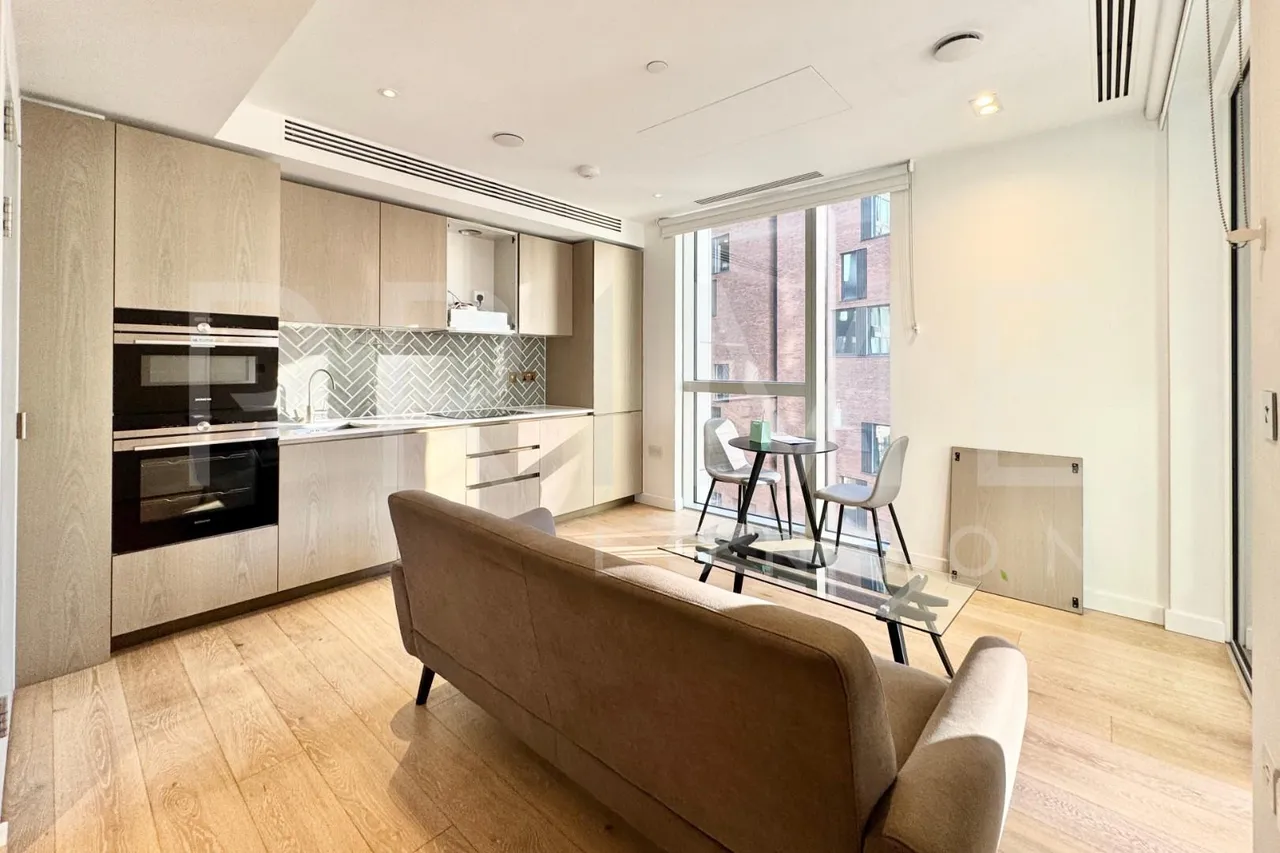 City Road, Shoreditch, EC1V, photo 4