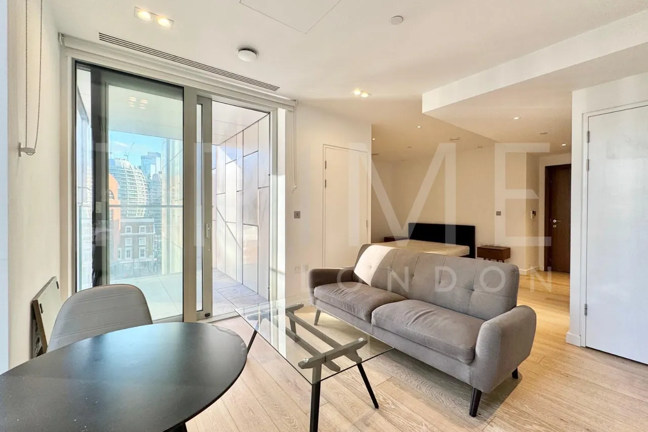 flat for sale, City Road, Shoreditch, EC1V