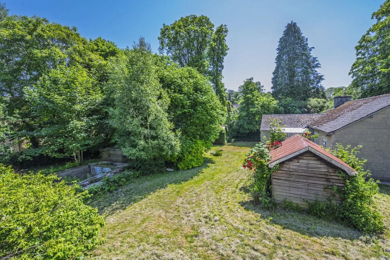 Cirencester Road, South Cerney, GL7, photo 6