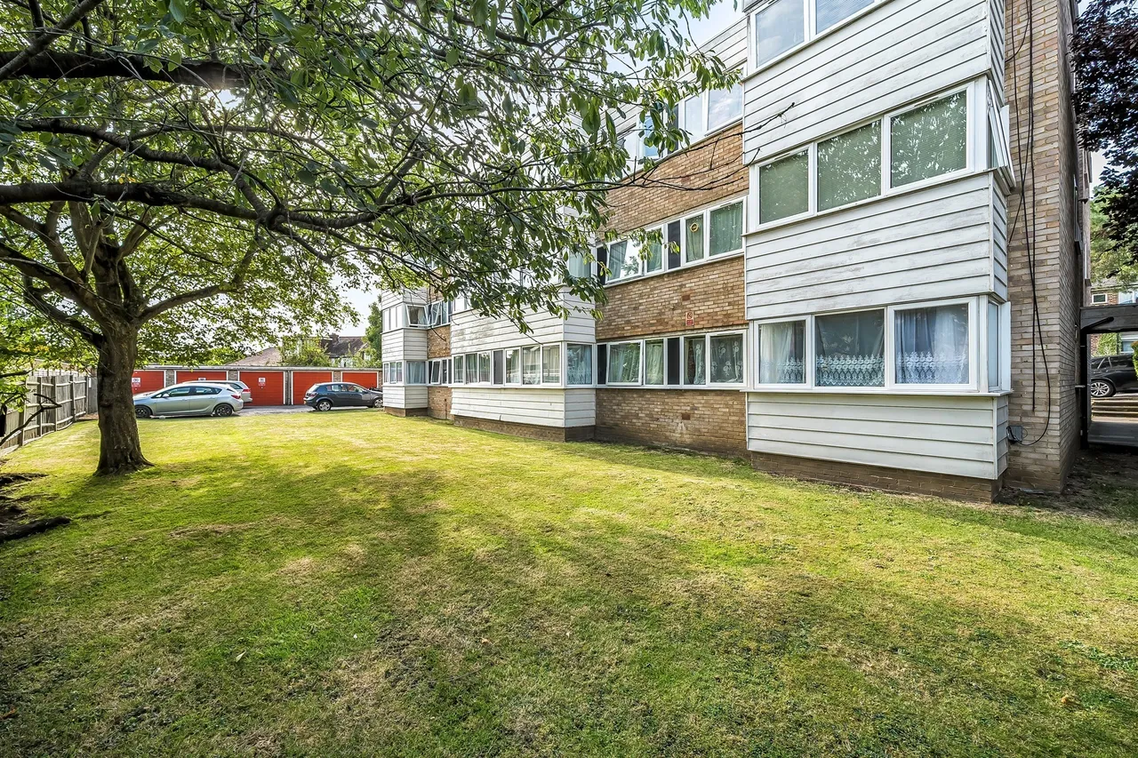 Chase Road, London, N14, photo 8
