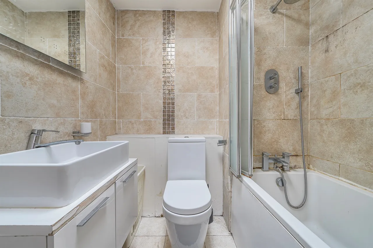 Chase Road, London, N14, photo 4