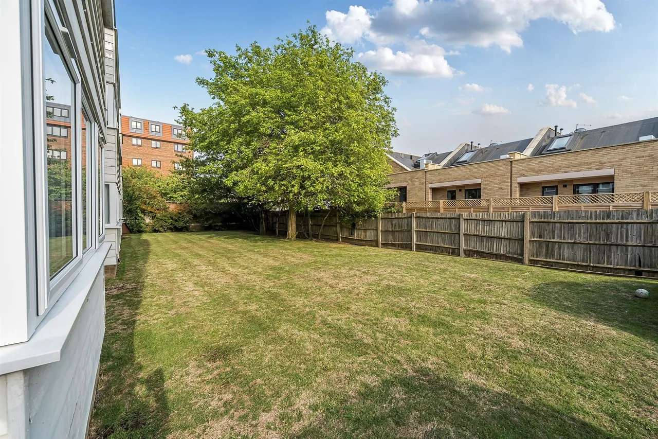 Chase Road, London, N14, photo 5