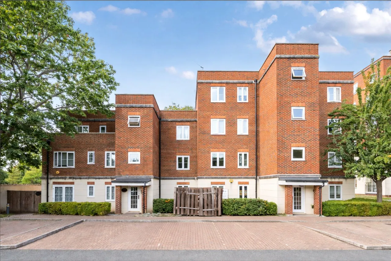 Lordship Lane, SE22, photo 3
