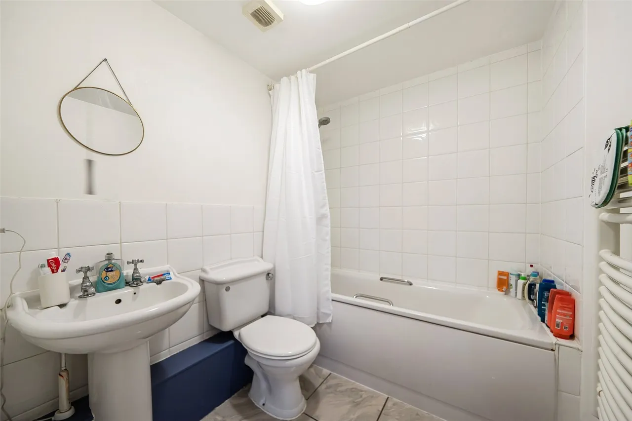 Lordship Lane, SE22, photo 10