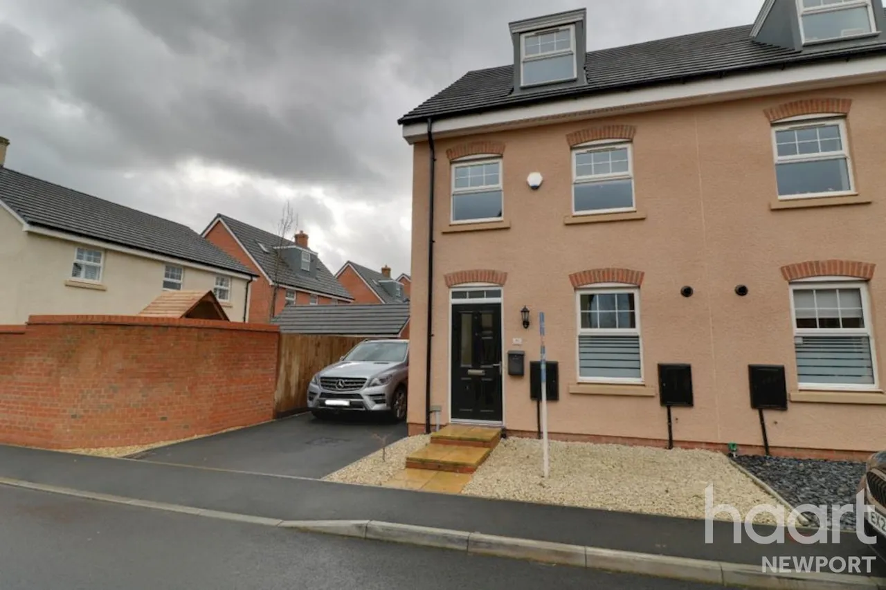 3 bed house to rent, Ternata Drive, Monmouth, NP25