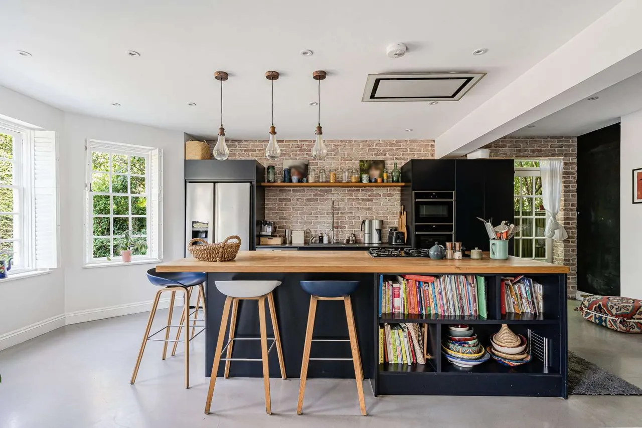 Edgehill Road, London, W13 8HW, photo 9