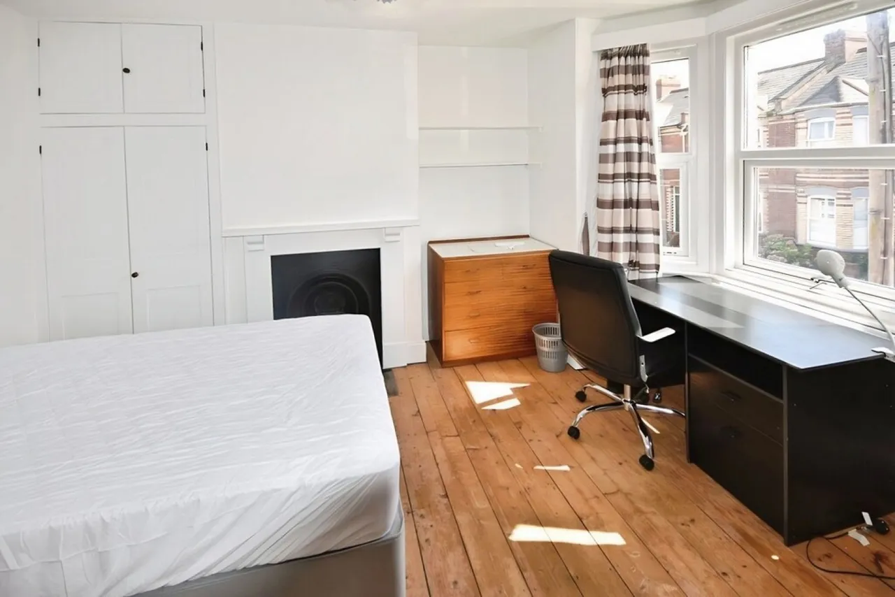Priory Road, EX4, photo 8