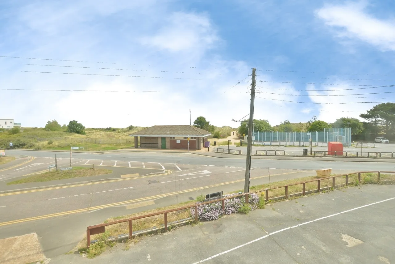 Dunes Road, Greatstone, Kent, TN28, photo 7