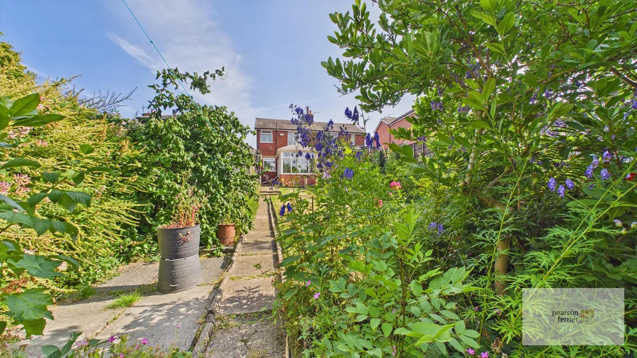 Holcombe Avenue, Bury, BL8 2RN, photo 20
