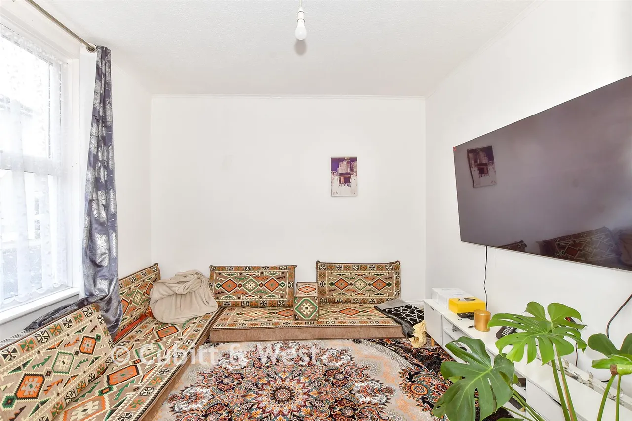Cuthbert Road, Portsmouth, PO1, photo 3