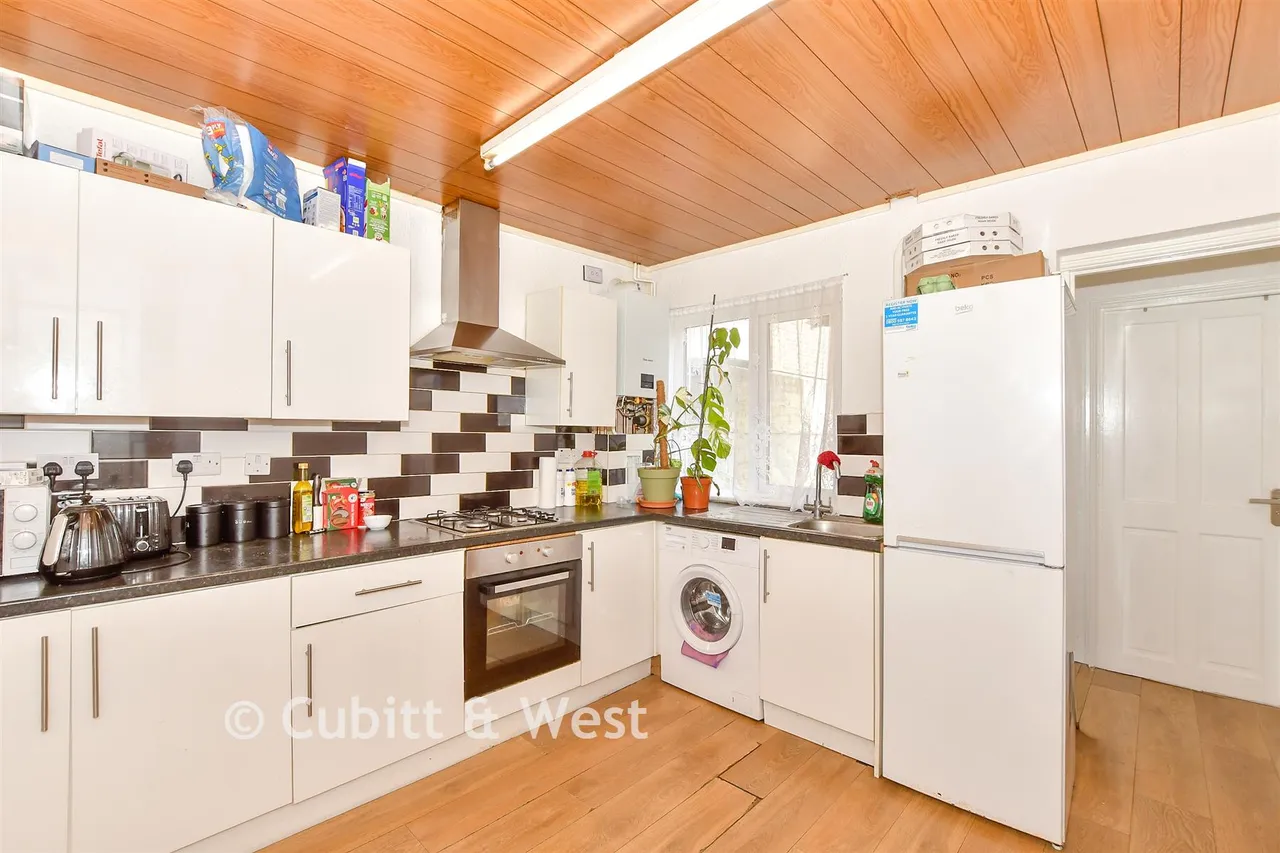 Cuthbert Road, Portsmouth, PO1, photo 2