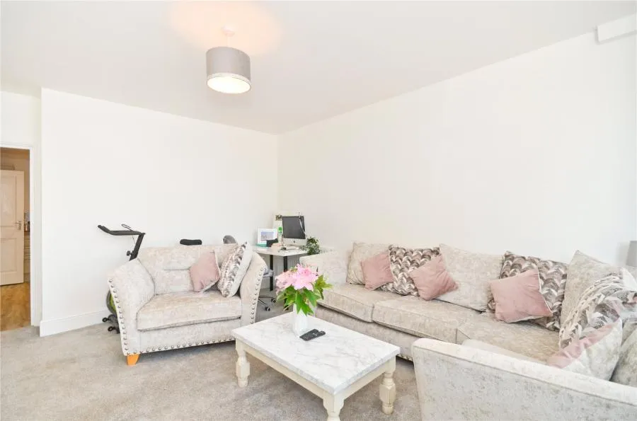 Victoria Grove, East Cowes, PO32, photo 4