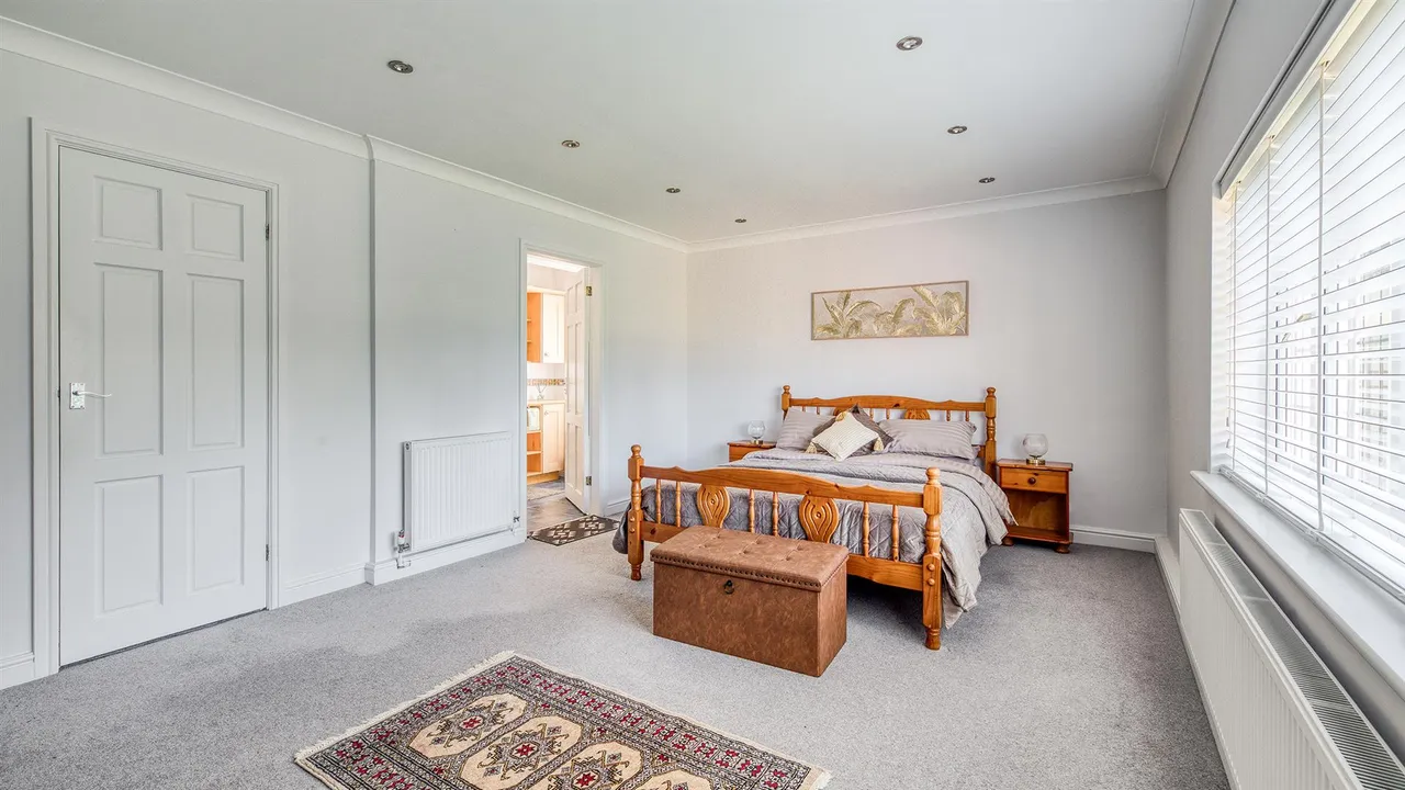Old Hall Avenue, Littleover, photo 15